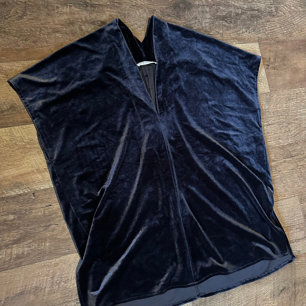 Women's KARLIE Black Velvet Tunic Top S